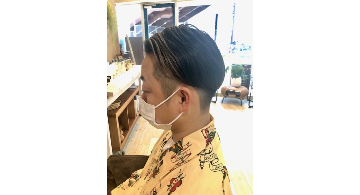 フェイスフレーミング メンズ 反町で人気な当美容院のブログでサロンの様子をご覧ください